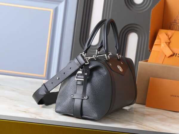 Chic Charm LV Handbag M14700-M26563-M14702-081 Chic Charm LV Handbag M14700-M26563-M14702-081