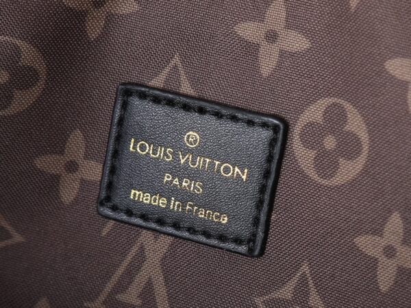 Chic Charm LV Handbag M14700-M26563-M14702-081 Chic Charm LV Handbag M14700-M26563-M14702-081
