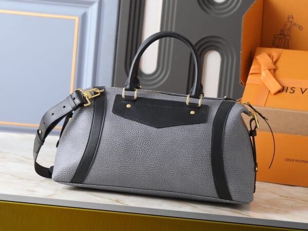 Chic Charm LV Handbag M14700-M26563-M14702-081 Chic Charm LV Handbag M14700-M26563-M14702-081