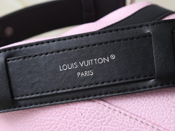 Chic Charm LV Handbag M14700-M26563-M14702-081 Chic Charm LV Handbag M14700-M26563-M14702-081