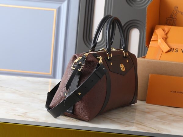 Chic Charm LV Handbag M14700-M26563-M14702-081 Chic Charm LV Handbag M14700-M26563-M14702-081