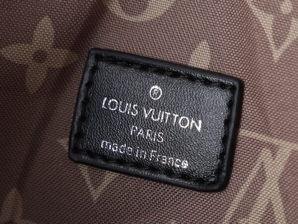 Chic Charm LV Handbag M14700-M26563-M14702-081 Chic Charm LV Handbag M14700-M26563-M14702-081