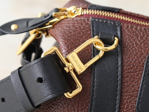 Chic Charm LV Handbag M14700-M26563-M14702-081 Chic Charm LV Handbag M14700-M26563-M14702-081