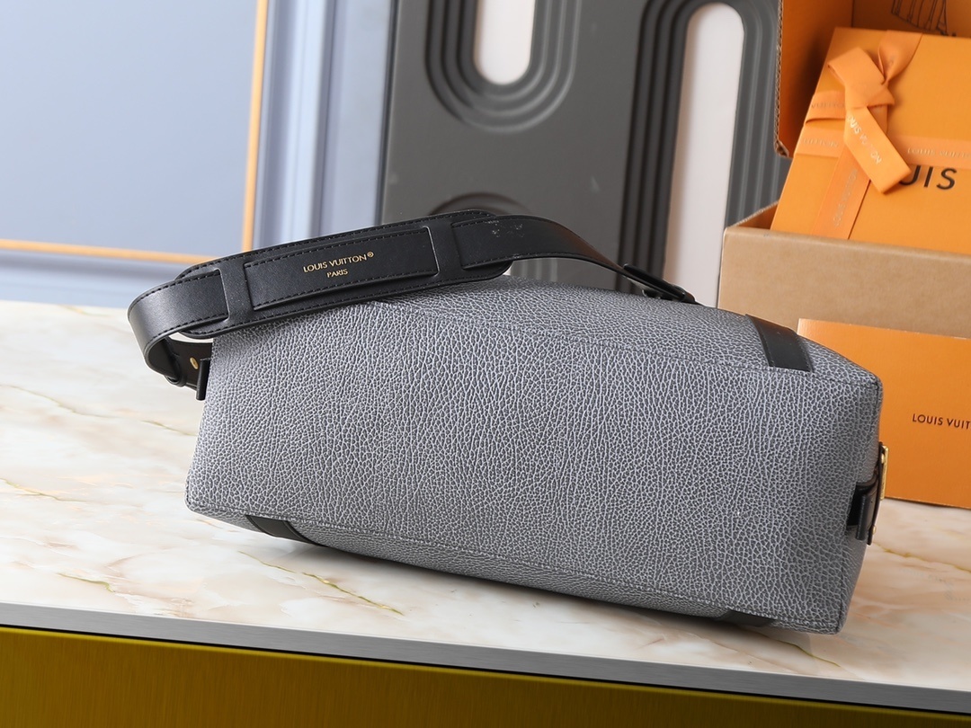 Luxury LV Handbag M14700-M26563-M14702-081 Luxury LV Handbag M14700-M26563-M14702-081