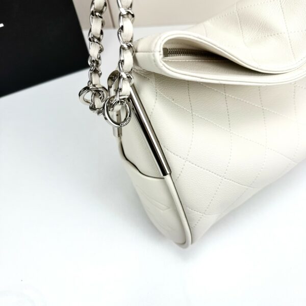 Chic Charm CN Handbag 5838 Chic Charm CN Handbag 5838