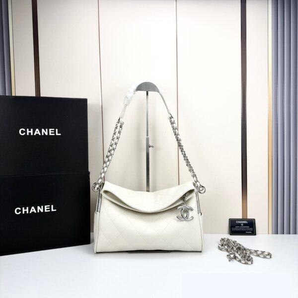 Chic Charm CN Handbag 5838 Chic Charm CN Handbag 5838