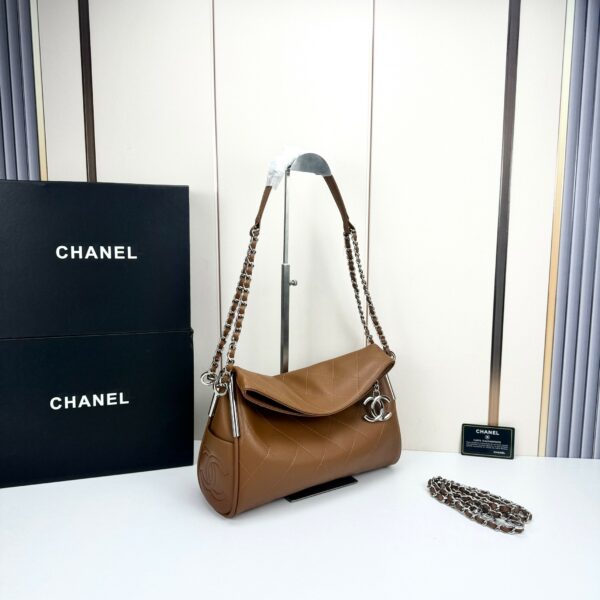 Chic Charm CN Handbag 5838 Chic Charm CN Handbag 5838