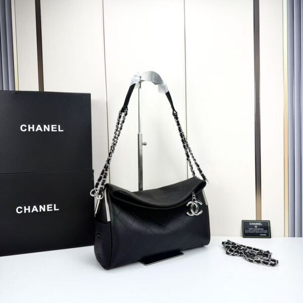 Chic Charm CN Handbag 5838 Chic Charm CN Handbag 5838