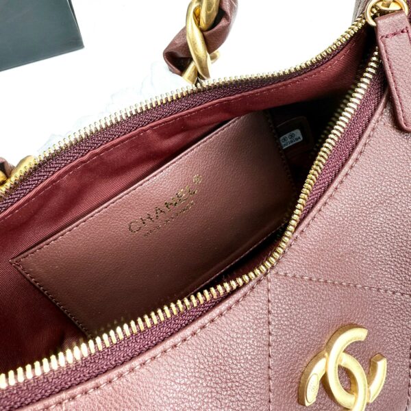 Chic Charm CN Handbag 5837