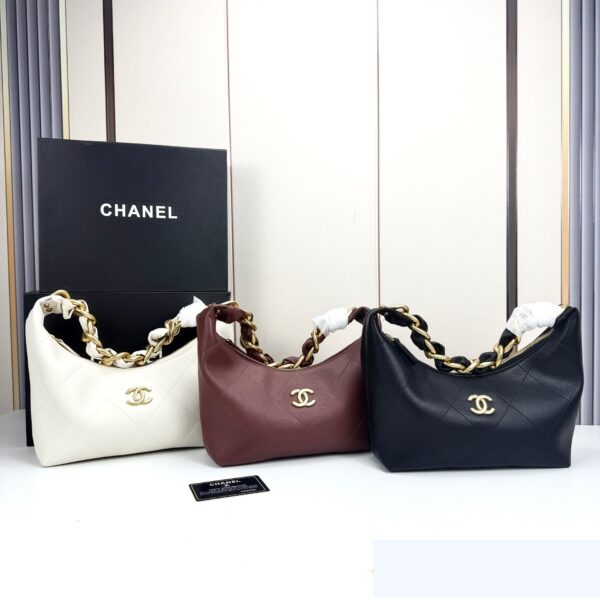 Chic Charm CN Handbag 5837