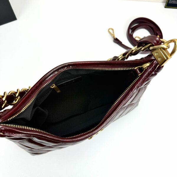 Chic Charm CN Handbag 19661