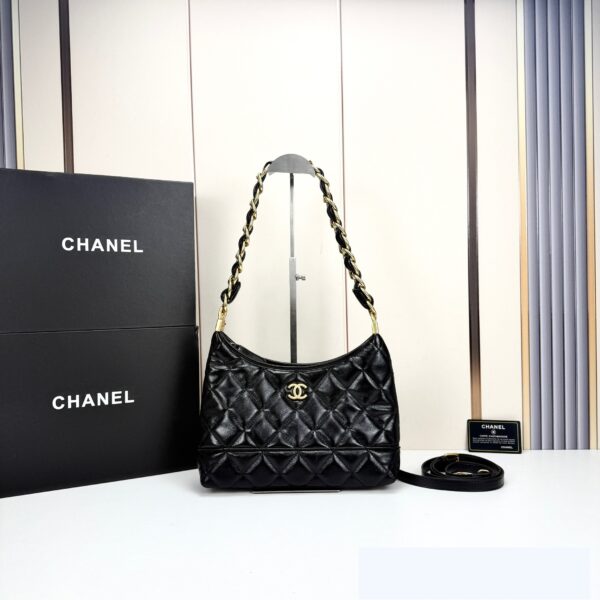 Chic Charm CN Handbag 19661