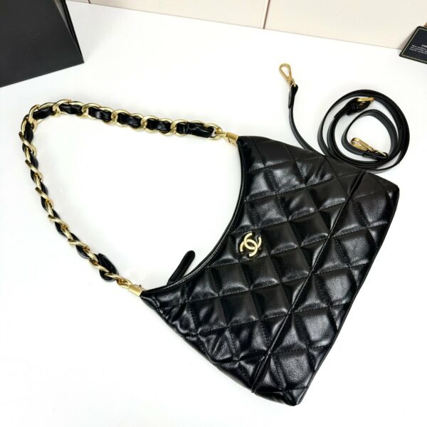 Chic Charm CN Handbag 19661