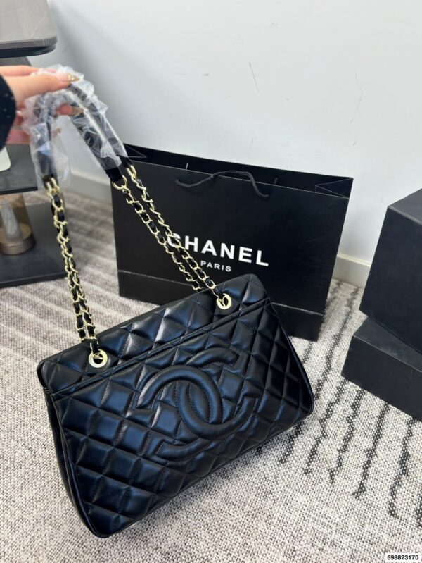Stylish Fashion Carry CN Handbag CC2512294