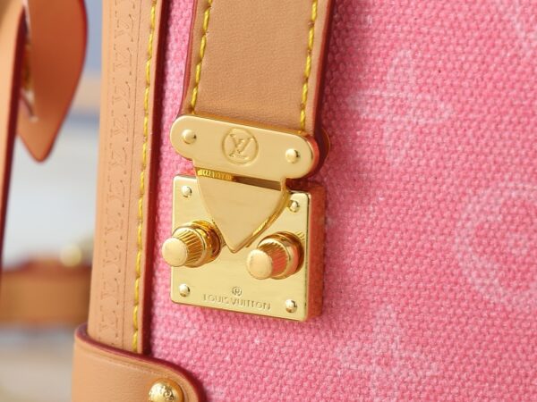 Chic Charm LV Handbag M46358
