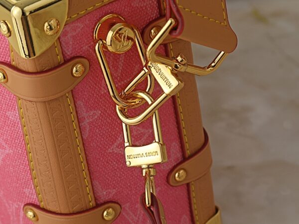 Chic Charm LV Handbag M46358