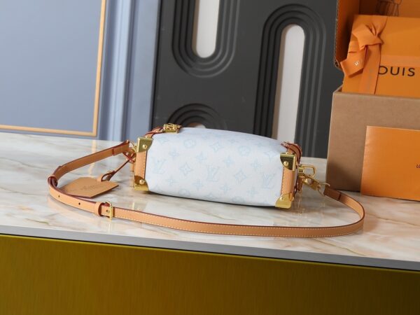 Chic Charm LV Handbag M46358