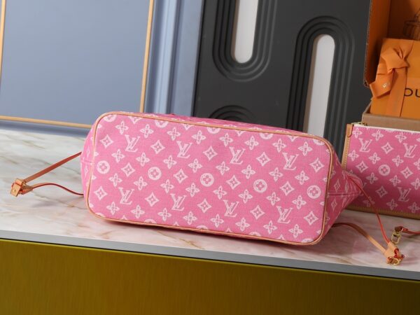 Chic Charm LV Handbag M27521-M40995
