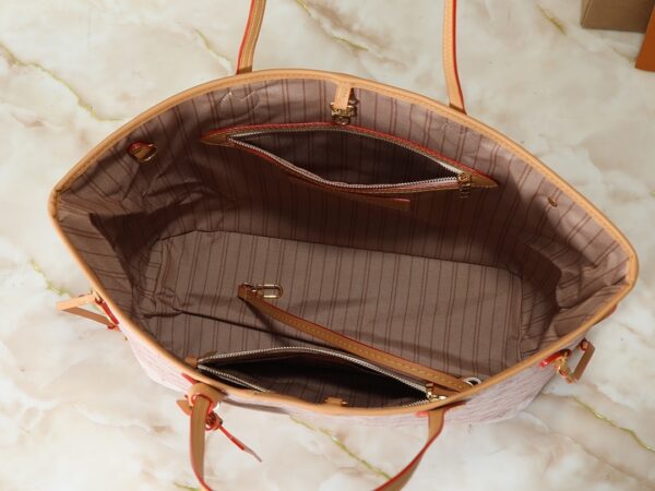 Chic Charm LV Handbag M27521-M40995