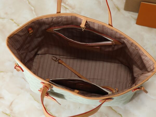 Chic Charm LV Handbag M27521-M40995