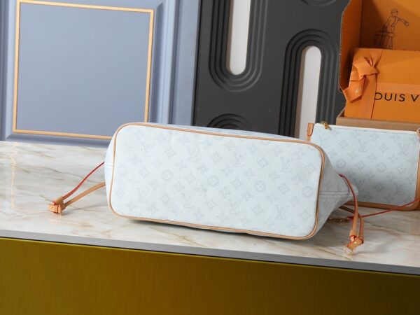 Chic Charm LV Handbag M27521-M40995