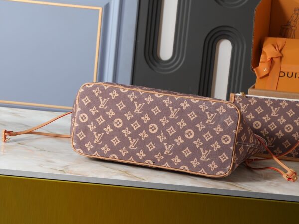 Chic Charm LV Handbag M27521-M40995
