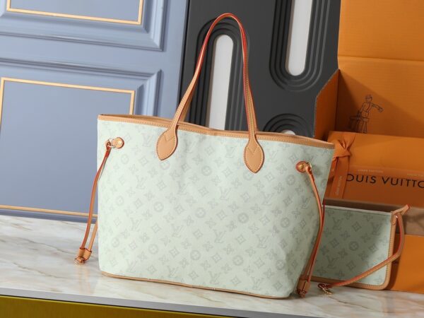 Chic Charm LV Handbag M27521-M40995