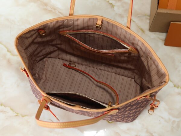 Chic Charm LV Handbag M27521-M40995