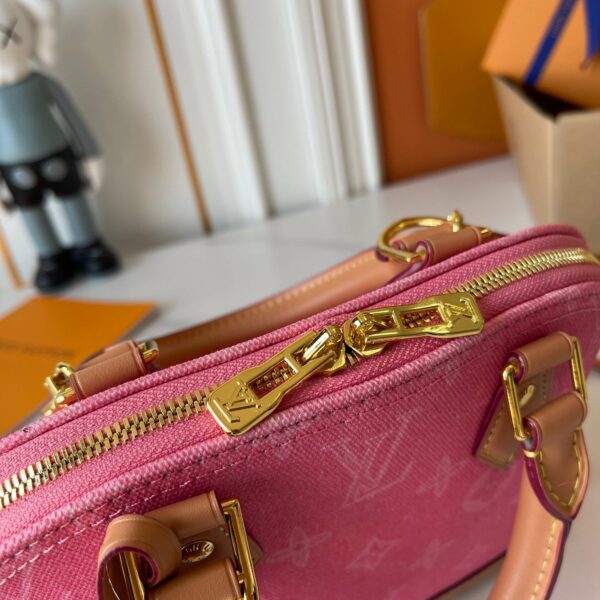 Chic Charm LV Handbag M27526-M27525
