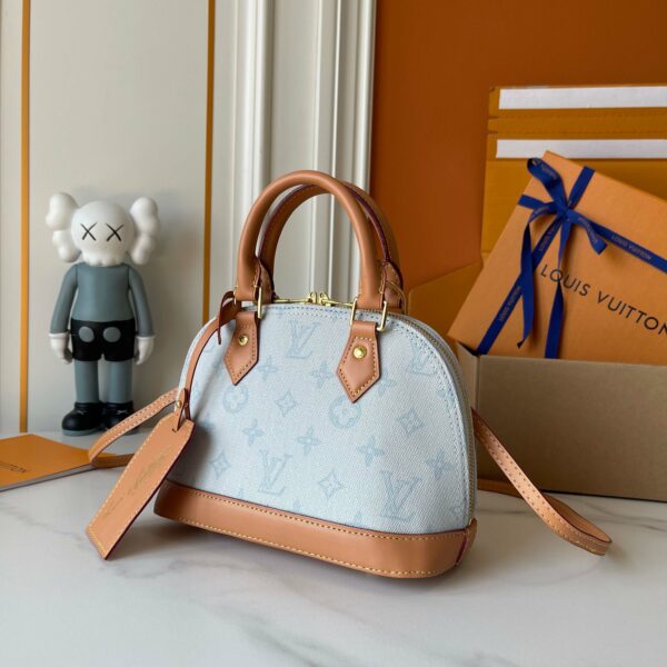 Chic Charm LV Handbag M27526-M27525
