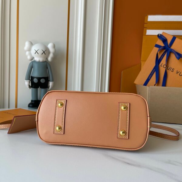 Chic Charm LV Handbag M27526-M27525