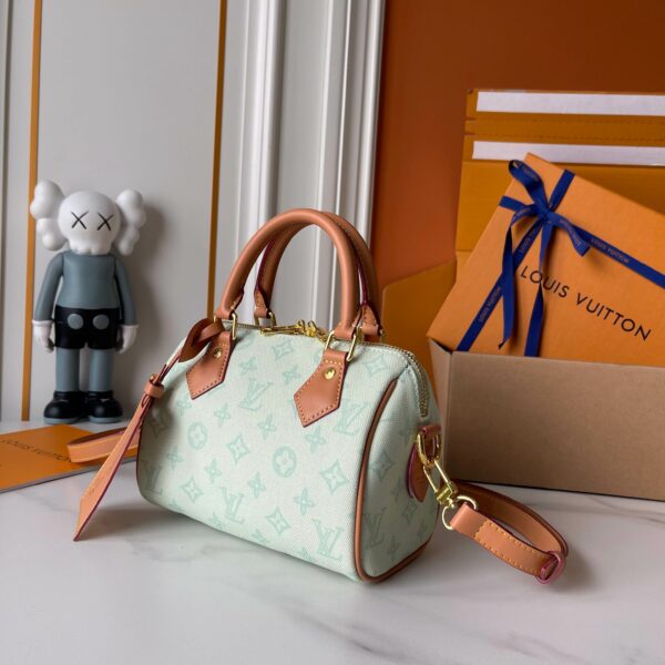 Chic Charm LV Handbag M27530-M27951 Chic Charm LV Handbag M27530-M27951