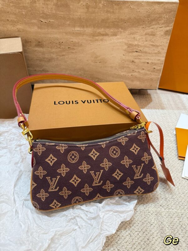 Stylish Fashion Carry LV Handbag LV25122210