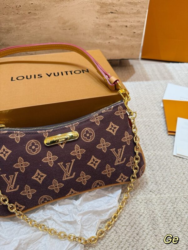 Stylish Fashion Carry LV Handbag LV25122210