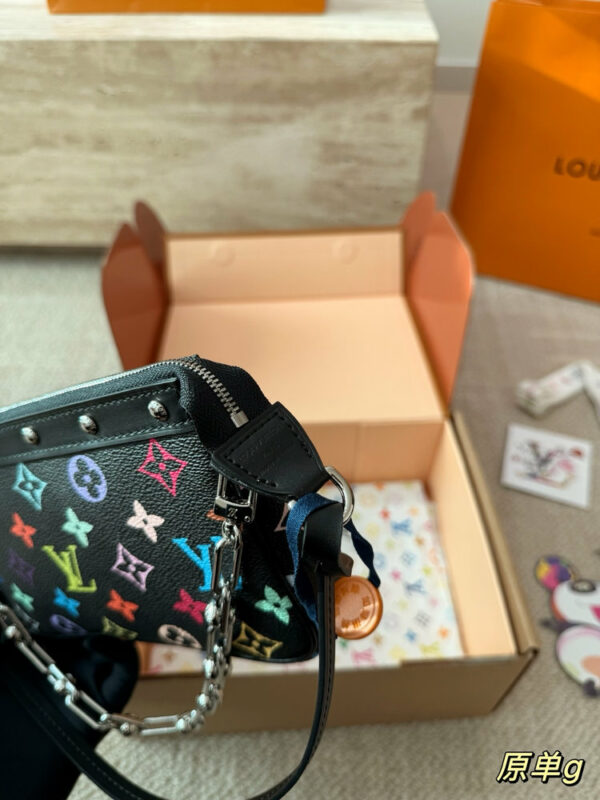 Stylish Fashion Carry Bag L5301 Stylish Fashion Carry Bag L5301