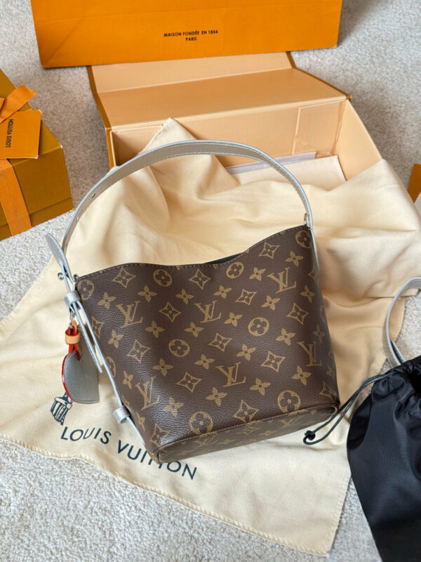 Stylish Fashion Carry Bag L5313