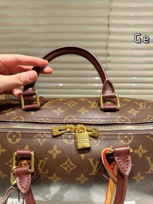 Stylish Fashion Carry Bag L5316 Stylish Fashion Carry Bag L5316