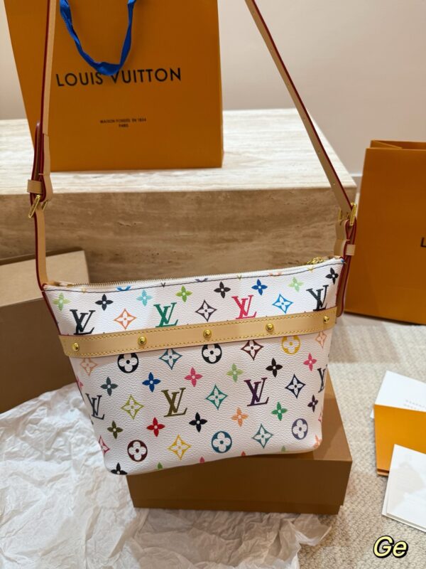 Stylish Fashion Carry LV Handbag LV2512229