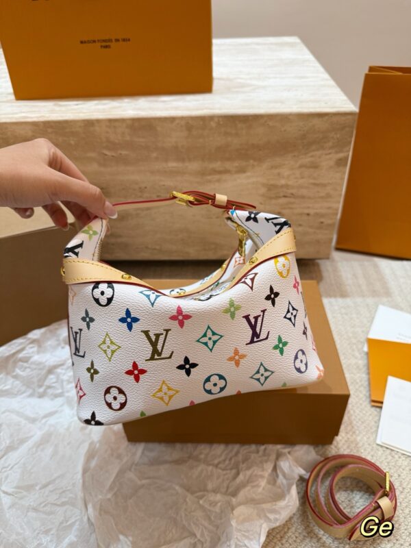Stylish Fashion Carry LV Handbag LV2512229