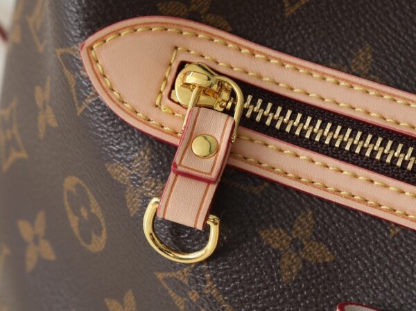 Chic Charm LV Handbag M27582-M27335