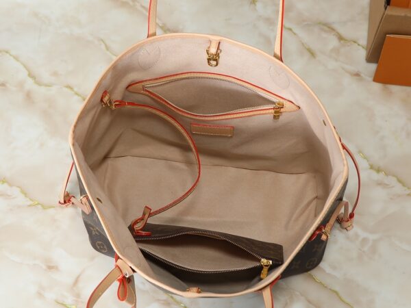 Chic Charm LV Handbag M27787-M40995 Chic Charm LV Handbag M27787-M40995