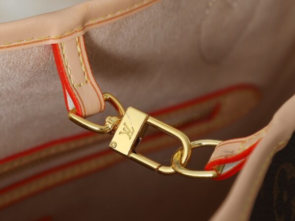Chic Charm LV Handbag M27787-M40995 Chic Charm LV Handbag M27787-M40995