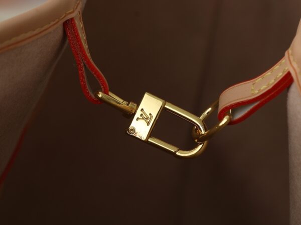 Chic Charm LV Handbag M27787-M40995 Chic Charm LV Handbag M27787-M40995