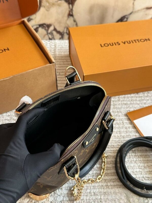 Stylish Fashion Carry Bag L5311 Stylish Fashion Carry Bag L5311