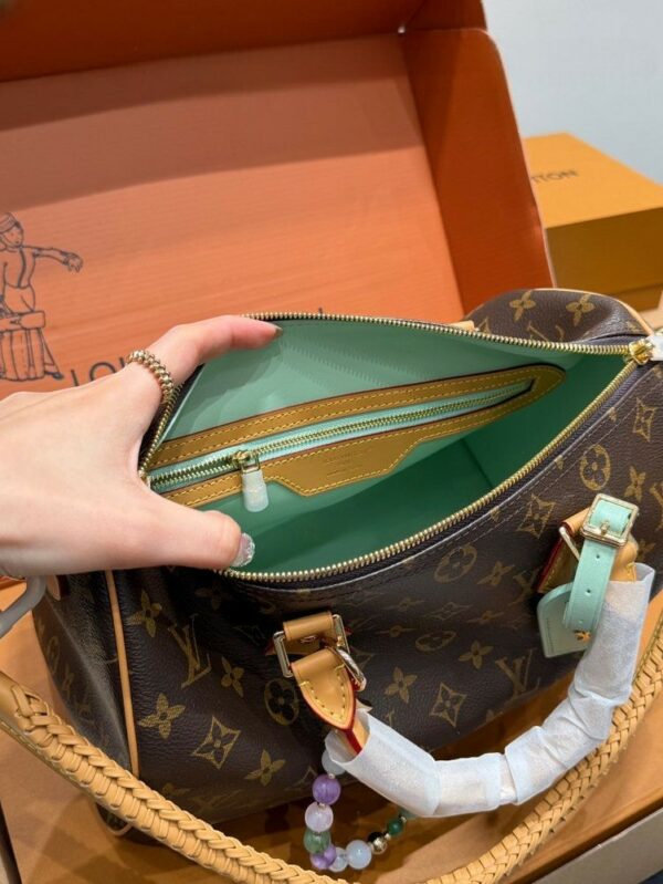 Stylish Fashion Carry Bag L5315