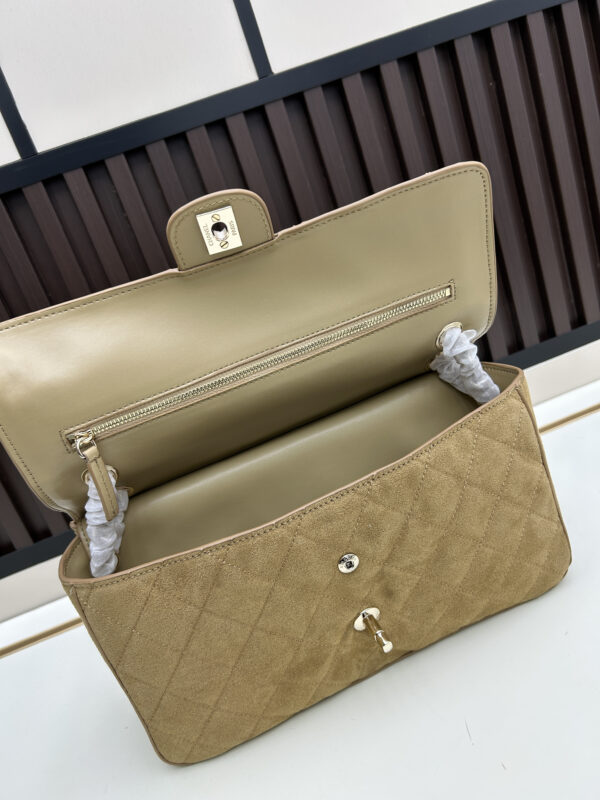 Chic Charm CN Handbag C014