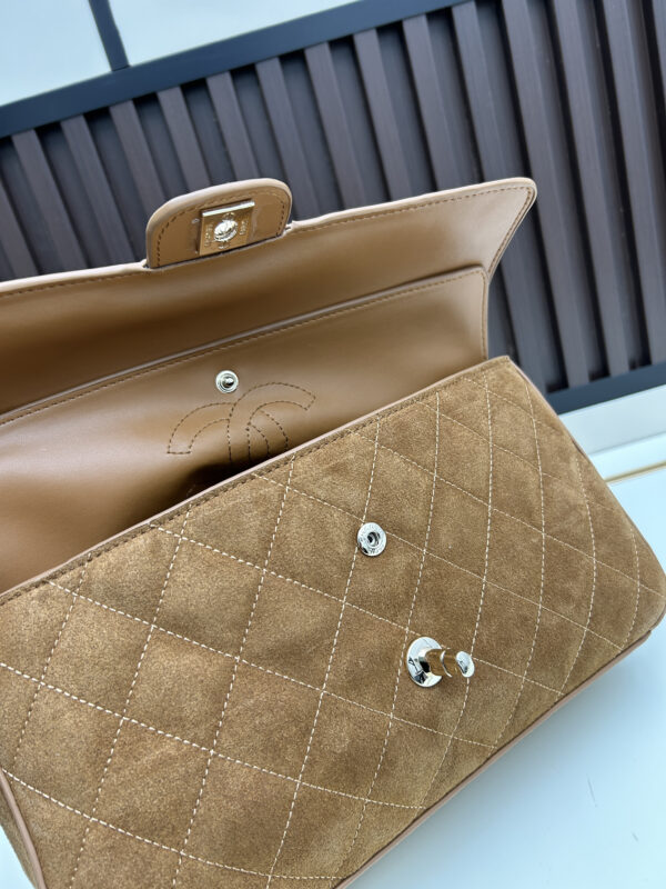 Chic Charm CN Handbag C014