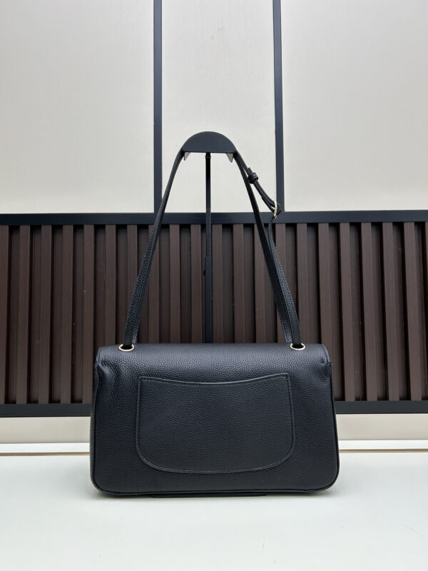 Chic Charm CN Handbag C013