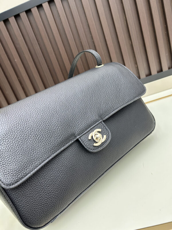Chic Charm CN Handbag C013