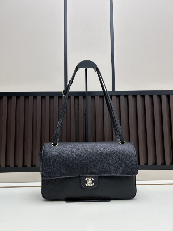 Chic Charm CN Handbag C013